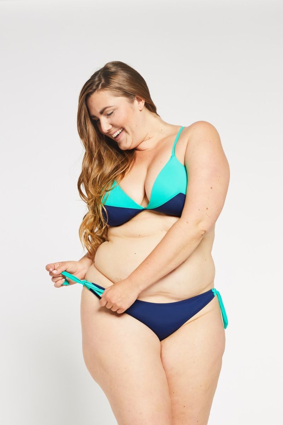 Women Aqua Bay Bikini Tops | The Trish Triangle Bikini Top In Aqua/Navy